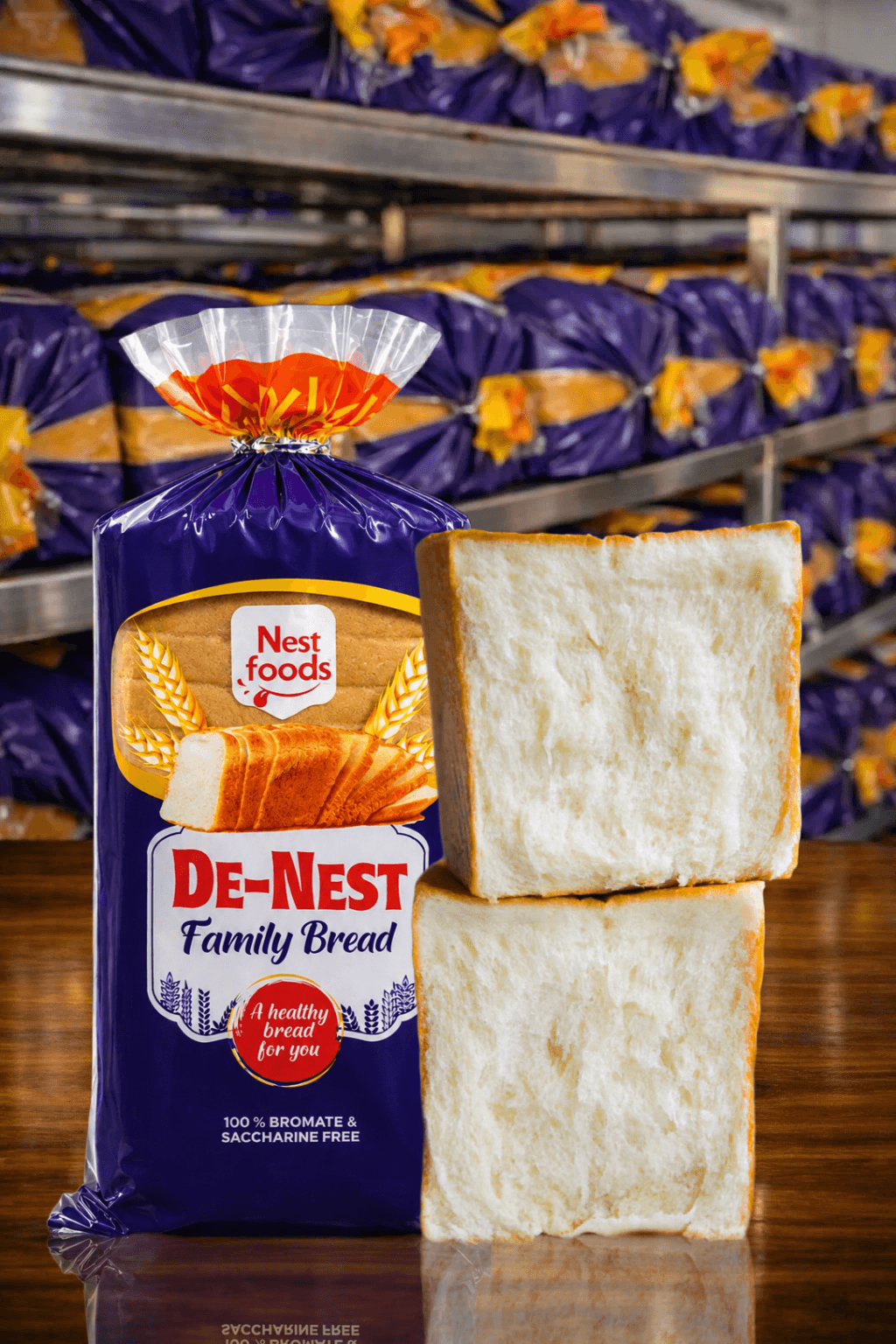 De-Nest Family Loaf Bread loaf and texture view